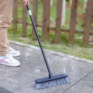 LONG HANDLE BRUSH - Image 1